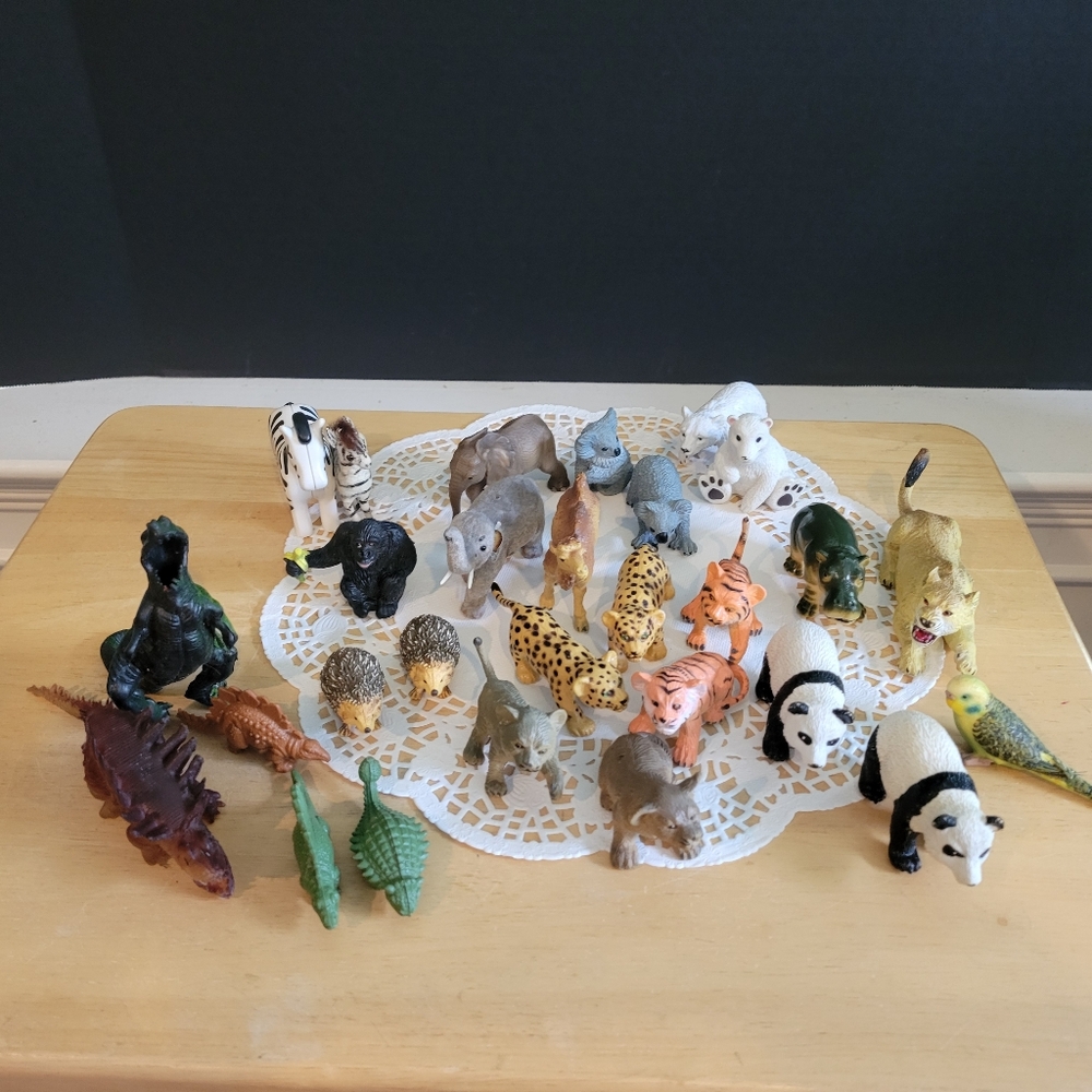 Lot of 28 Zoo Animals & Friends Pretend Play